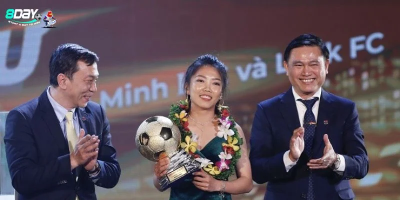 Cô gái vàng của làng bóng đá Việt - Huỳnh Như.